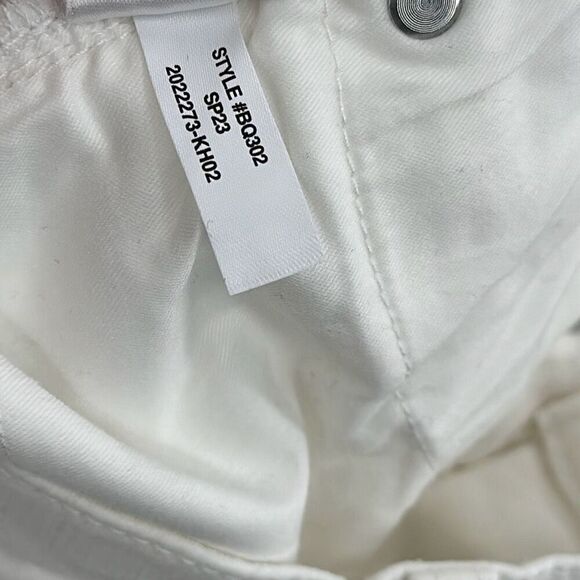 NWT J. Crew Womens White 9" Demi Boot Crop Jeans Size 25T - Picture 6 of 9
